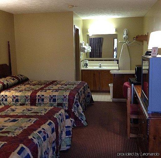 Mcclellan Inn Anniston Extérieur photo