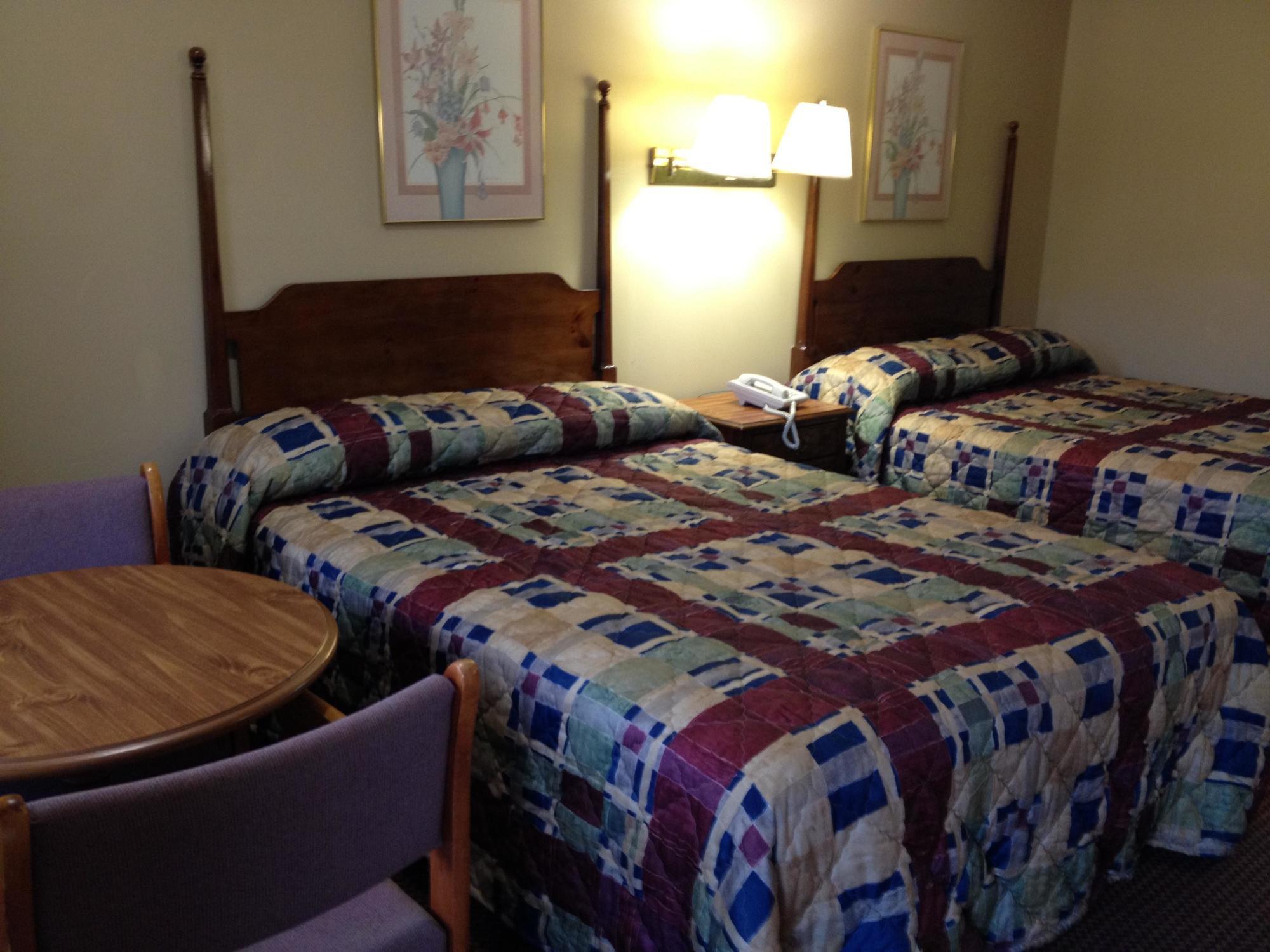 Mcclellan Inn Anniston Extérieur photo